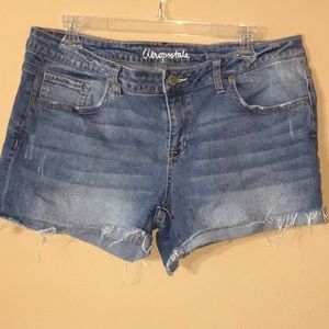 Aeropostale midi jean shorts